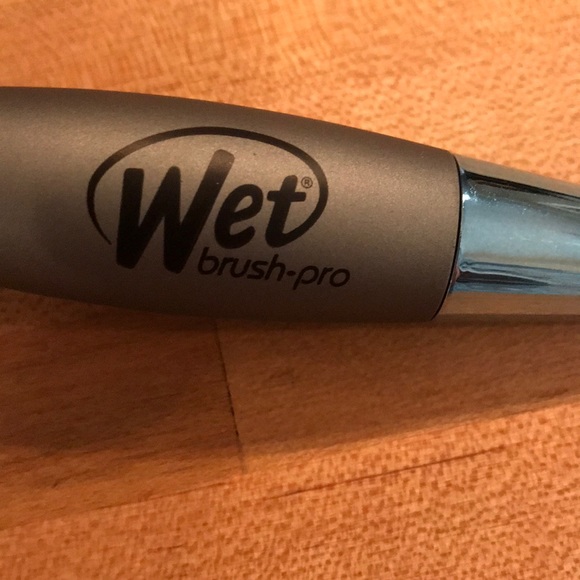 Wet Brush Pro Round Brush - Picture 3 of 4